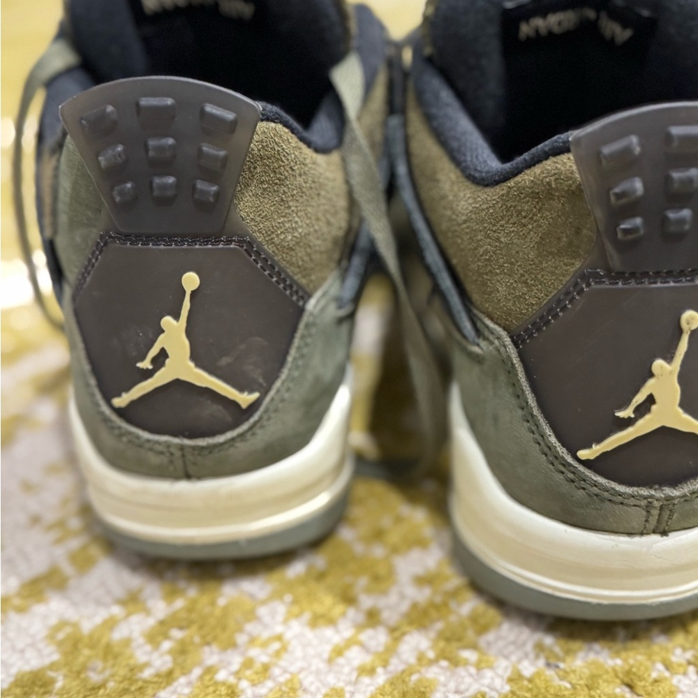 NIKE Air Jordan Retro Sz 8